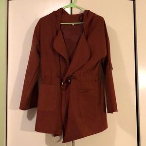 Lightweight hooded jacket